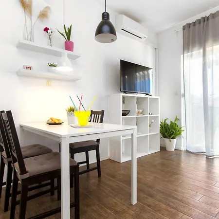 The Whitehouse * Brodarica (Sibenik-Knin)