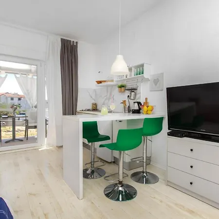 The Whitehouse Apartment Brodarica (Sibenik-Knin)