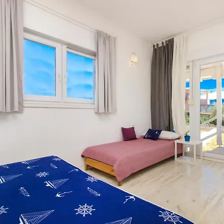 The Whitehouse Brodarica (Sibenik-Knin)