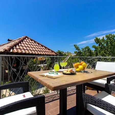 The Whitehouse Brodarica (Sibenik-Knin)