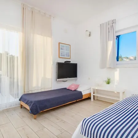 The Whitehouse Brodarica (Sibenik-Knin)