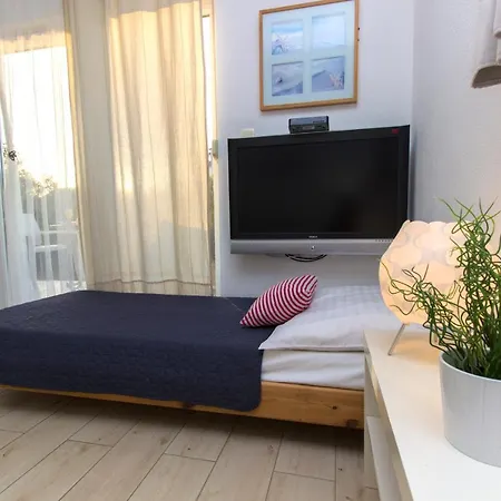 The Whitehouse * Brodarica (Sibenik-Knin)