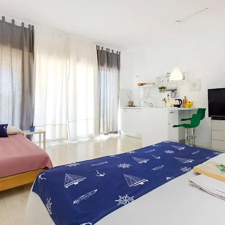 Apartment The Whitehouse