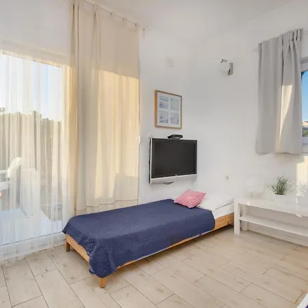 The Whitehouse Brodarica (Sibenik-Knin)