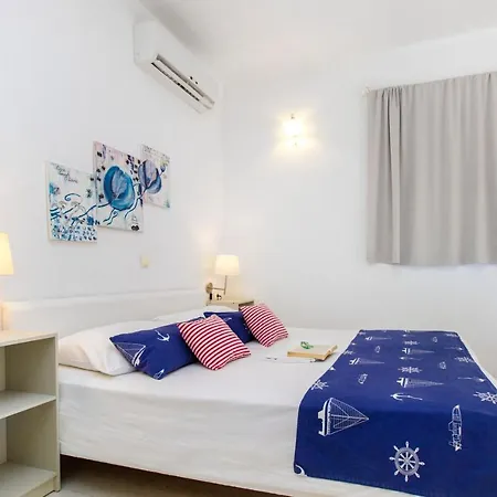 The Whitehouse Brodarica (Sibenik-Knin)