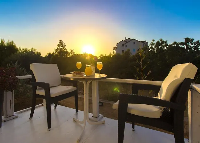 The Whitehouse * Brodarica (Sibenik-Knin)