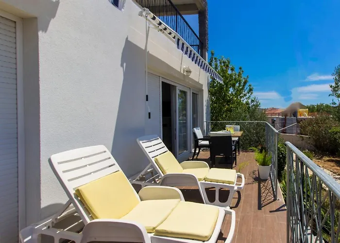 The Whitehouse Brodarica (Sibenik-Knin)