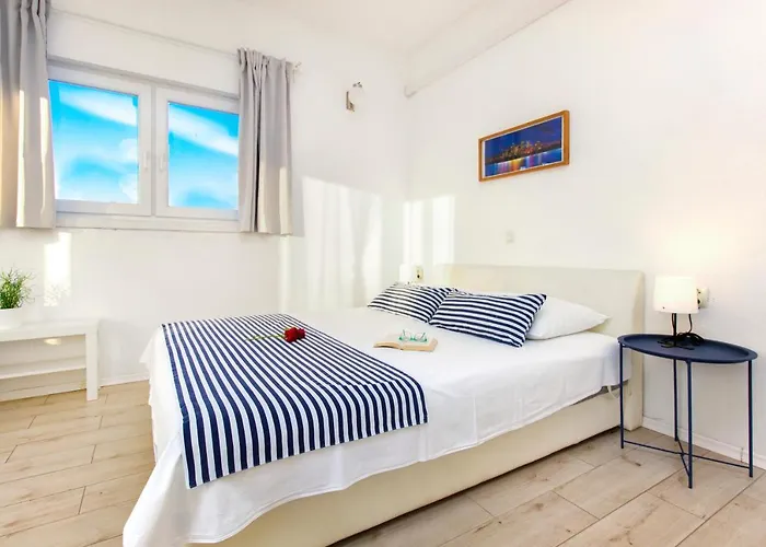 Apartman The Whitehouse Brodarica (Sibenik-Knin)