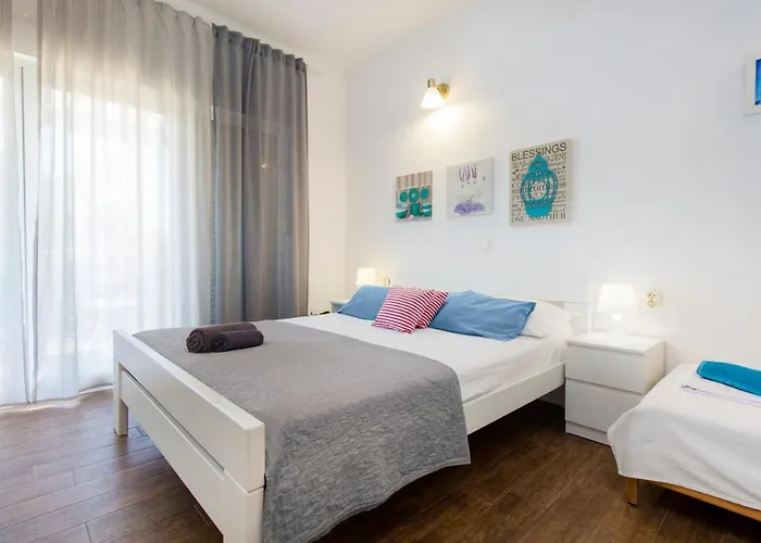 The Whitehouse Brodarica (Sibenik-Knin)