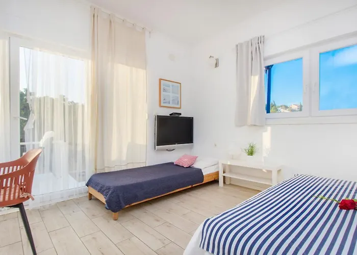 The Whitehouse Brodarica (Sibenik-Knin)