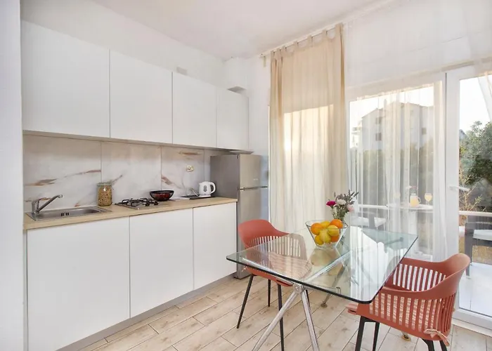 The Whitehouse Apartman