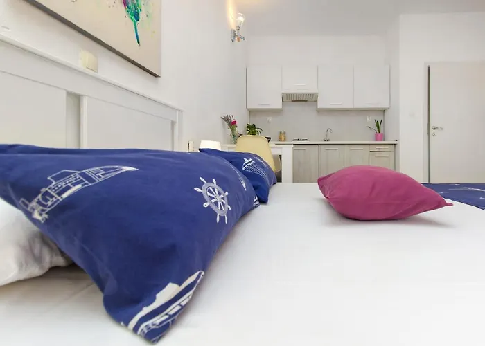 The Whitehouse Apartman