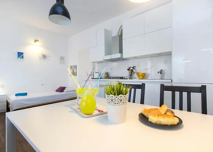 Apartman The Whitehouse Brodarica (Sibenik-Knin)