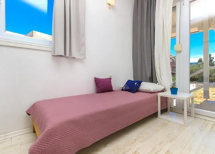 The Whitehouse Apartman *