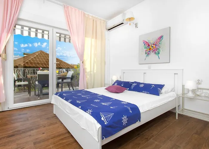 Apartman The Whitehouse Brodarica (Sibenik-Knin)